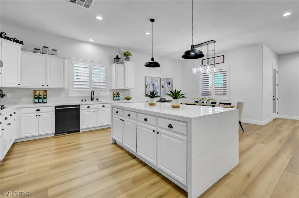9155 Cimarron River, Las Vegas, NV 89149