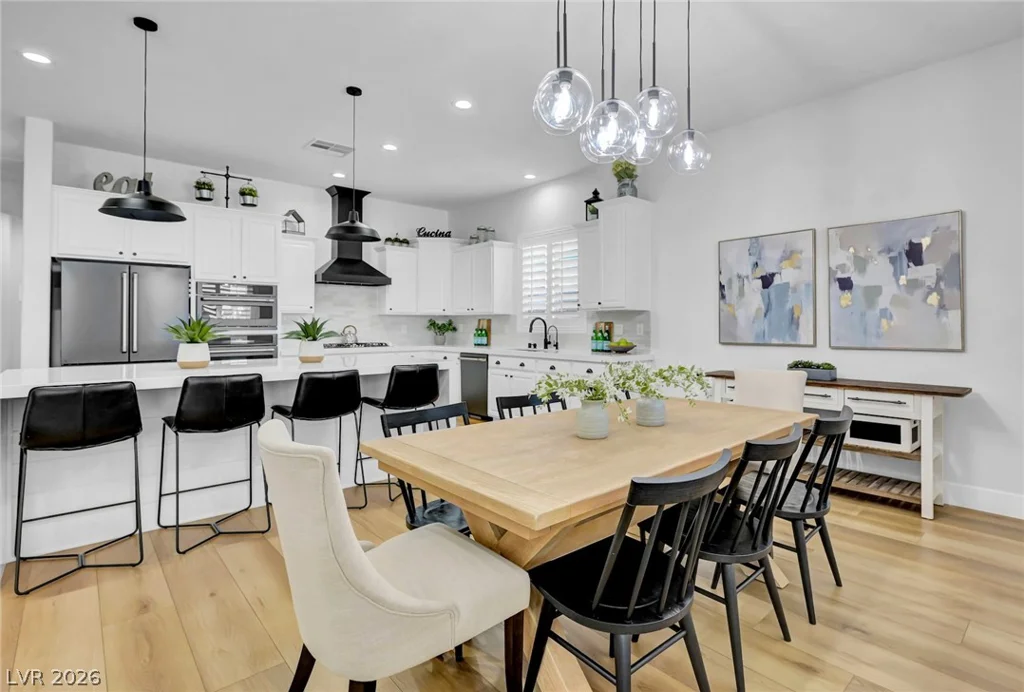 9155 Cimarron River, Las Vegas, NV 89149