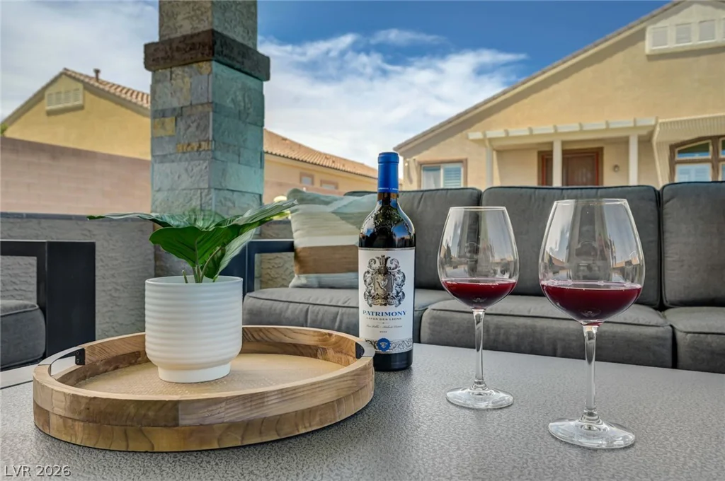 9155 Cimarron River, Las Vegas, NV 89149