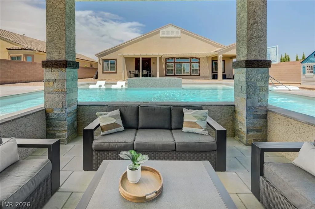 9155 Cimarron River, Las Vegas, NV 89149
