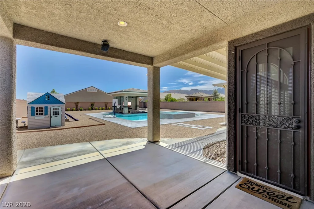 9155 Cimarron River, Las Vegas, NV 89149