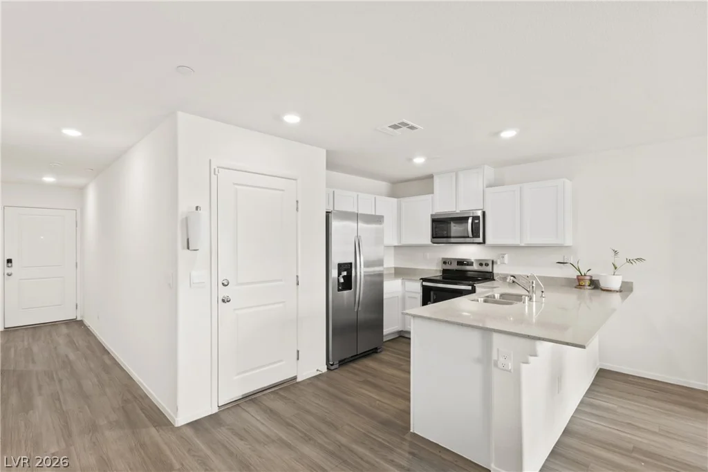2554 Petunia Garden, North Las Vegas, NV 89081