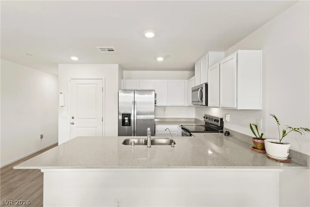 2554 Petunia Garden, North Las Vegas, NV 89081