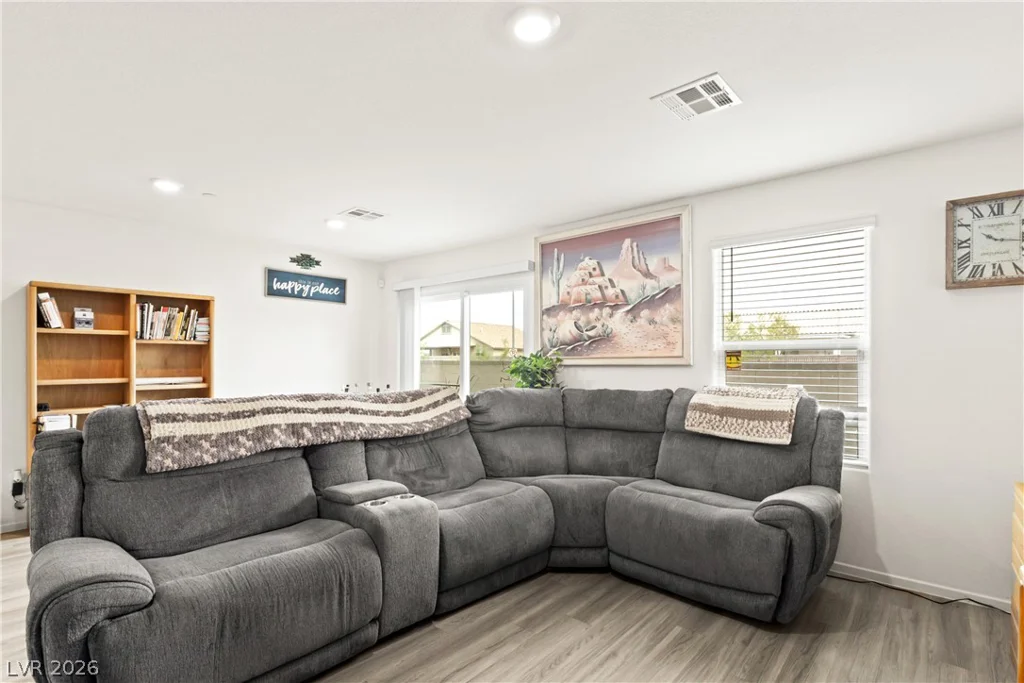 2554 Petunia Garden, North Las Vegas, NV 89081