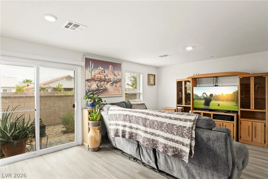 2554 Petunia Garden, North Las Vegas, NV 89081