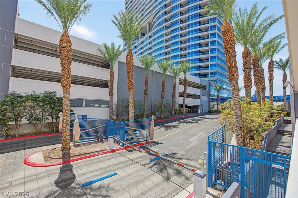 4525 Dean Martin, Las Vegas, NV 89103