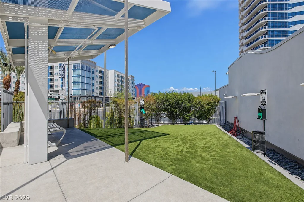 4525 Dean Martin, Las Vegas, NV 89103