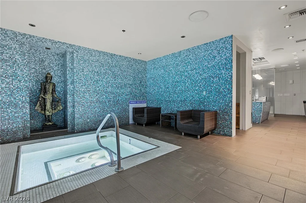 4525 Dean Martin, Las Vegas, NV 89103