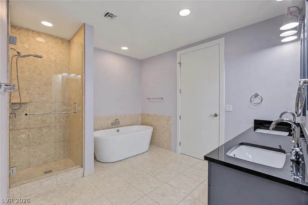 4525 Dean Martin, Las Vegas, NV 89103