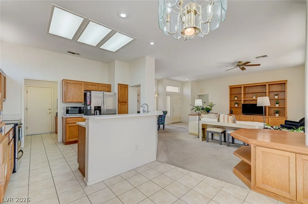 2832 Hanging Rock, Las Vegas, NV 89134
