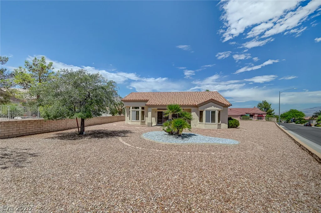 2832 Hanging Rock, Las Vegas, NV 89134