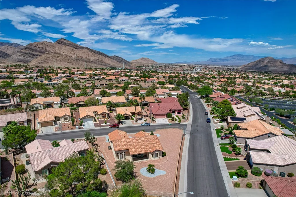 2832 Hanging Rock, Las Vegas, NV 89134