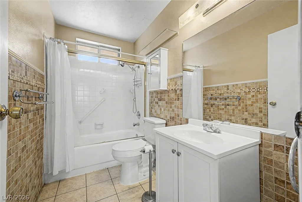 2112 Cameron, Las Vegas, NV 89102