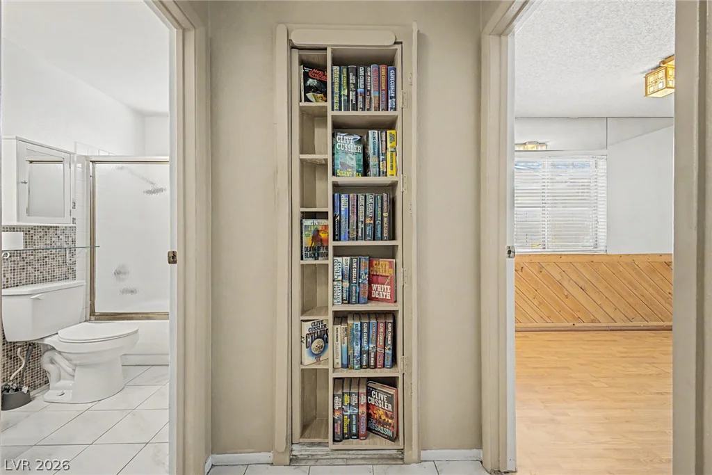 2112 Cameron, Las Vegas, NV 89102