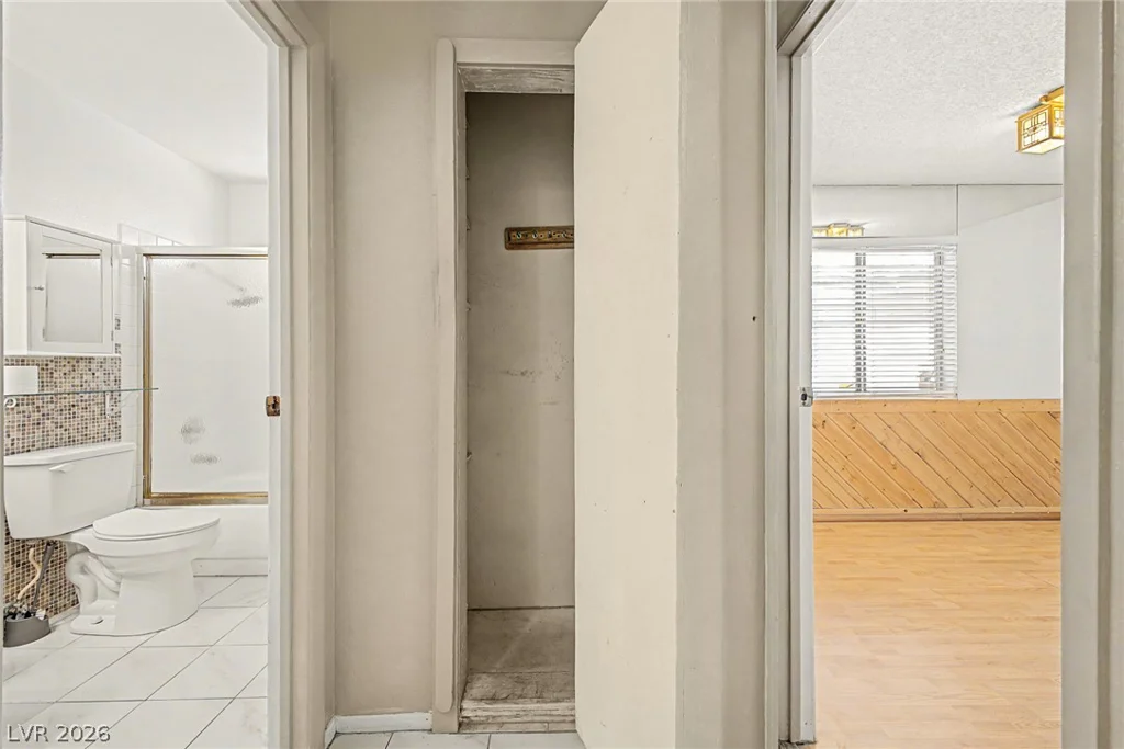 2112 Cameron, Las Vegas, NV 89102