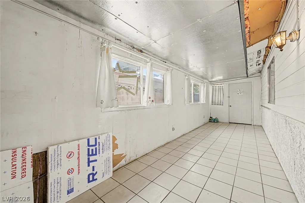2112 Cameron, Las Vegas, NV 89102