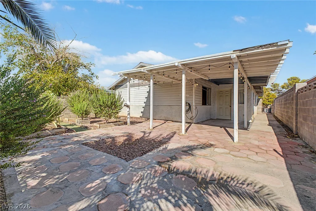2112 Cameron, Las Vegas, NV 89102
