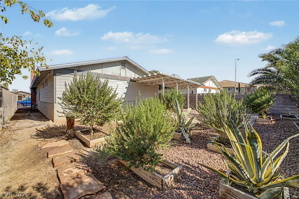 2112 Cameron, Las Vegas, NV 89102