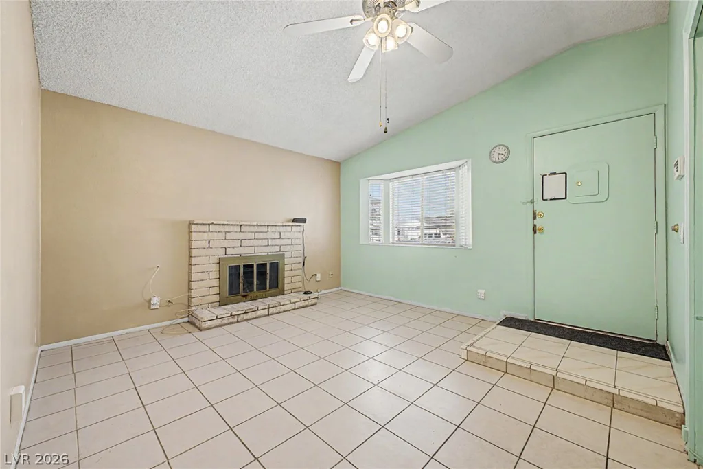 2112 Cameron, Las Vegas, NV 89102