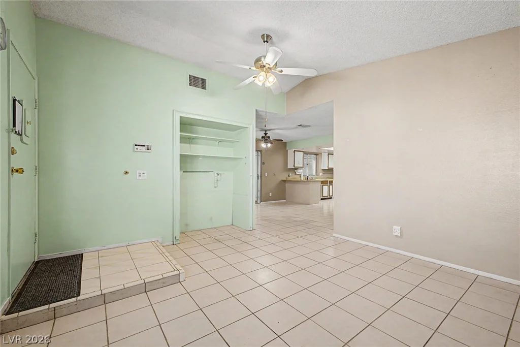 2112 Cameron, Las Vegas, NV 89102