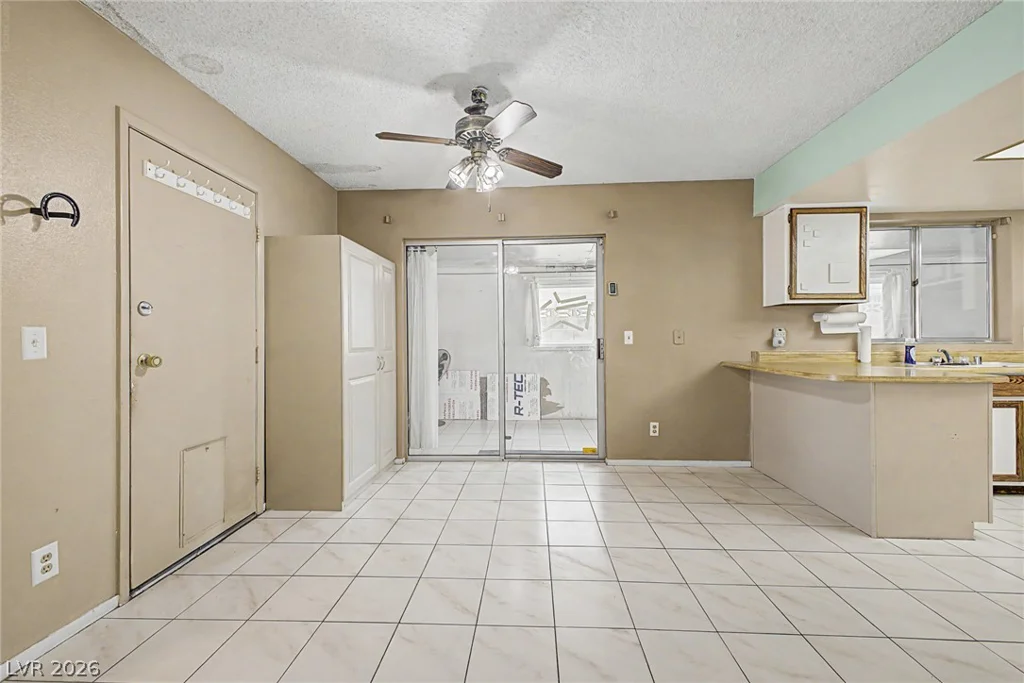 2112 Cameron, Las Vegas, NV 89102