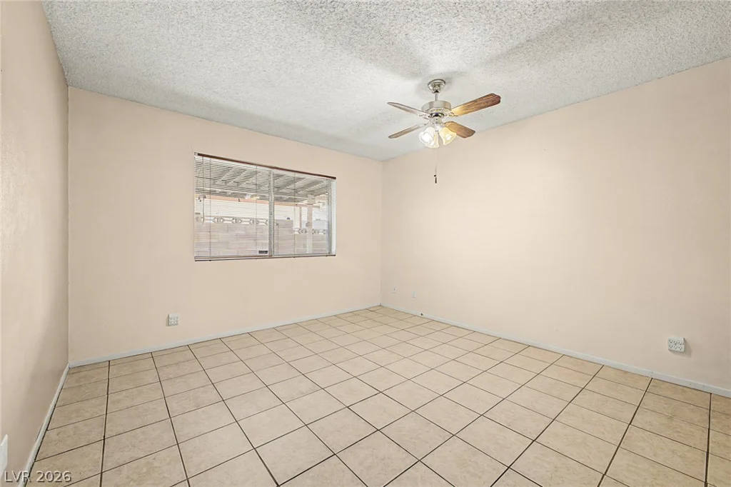 2112 Cameron, Las Vegas, NV 89102