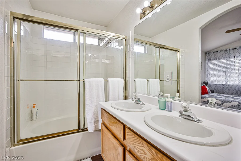 8465 Lodge Haven, Las Vegas, NV 89123