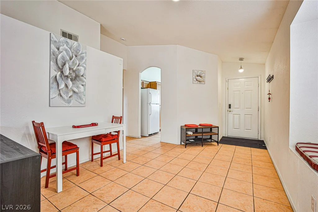 8465 Lodge Haven, Las Vegas, NV 89123