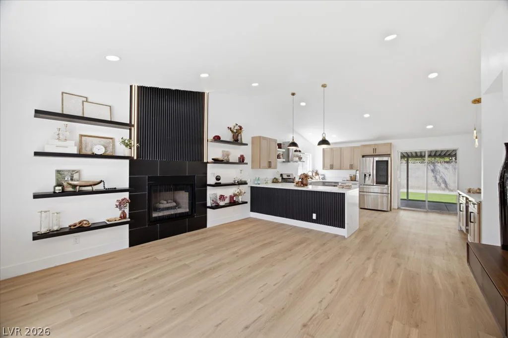 1707 Foxglove, Las Vegas, NV 89142
