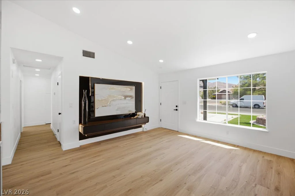 1707 Foxglove, Las Vegas, NV 89142