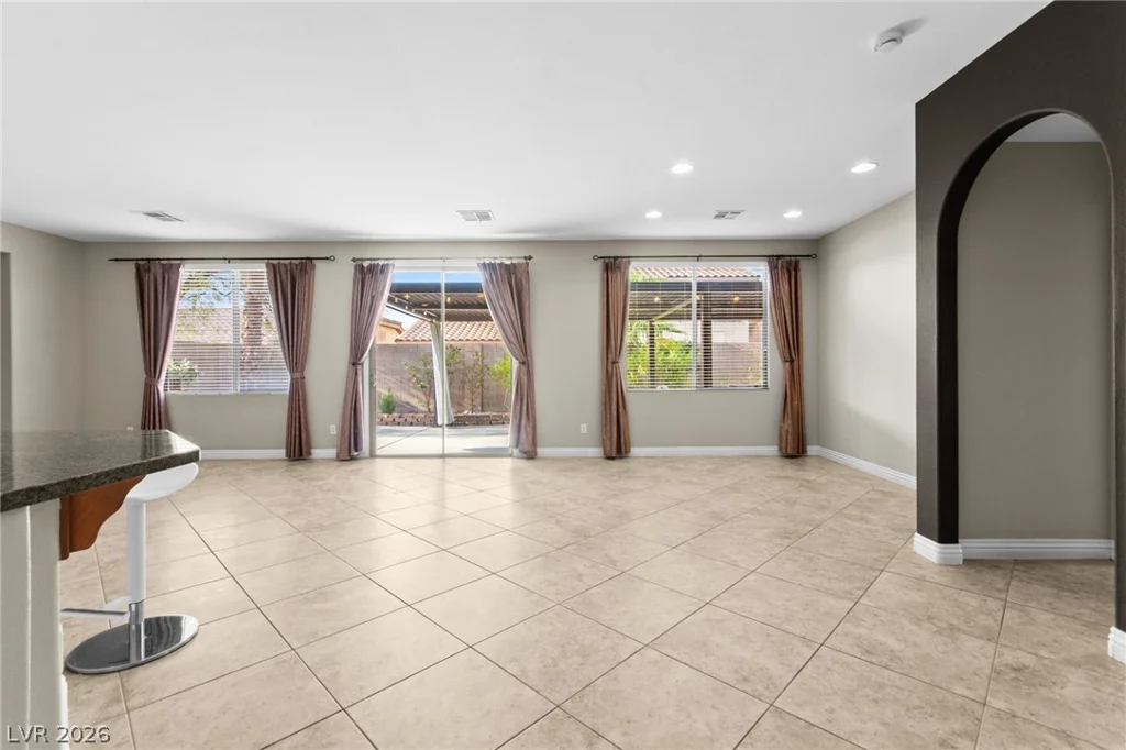 7568 Stray Horse, Las Vegas, NV 89113
