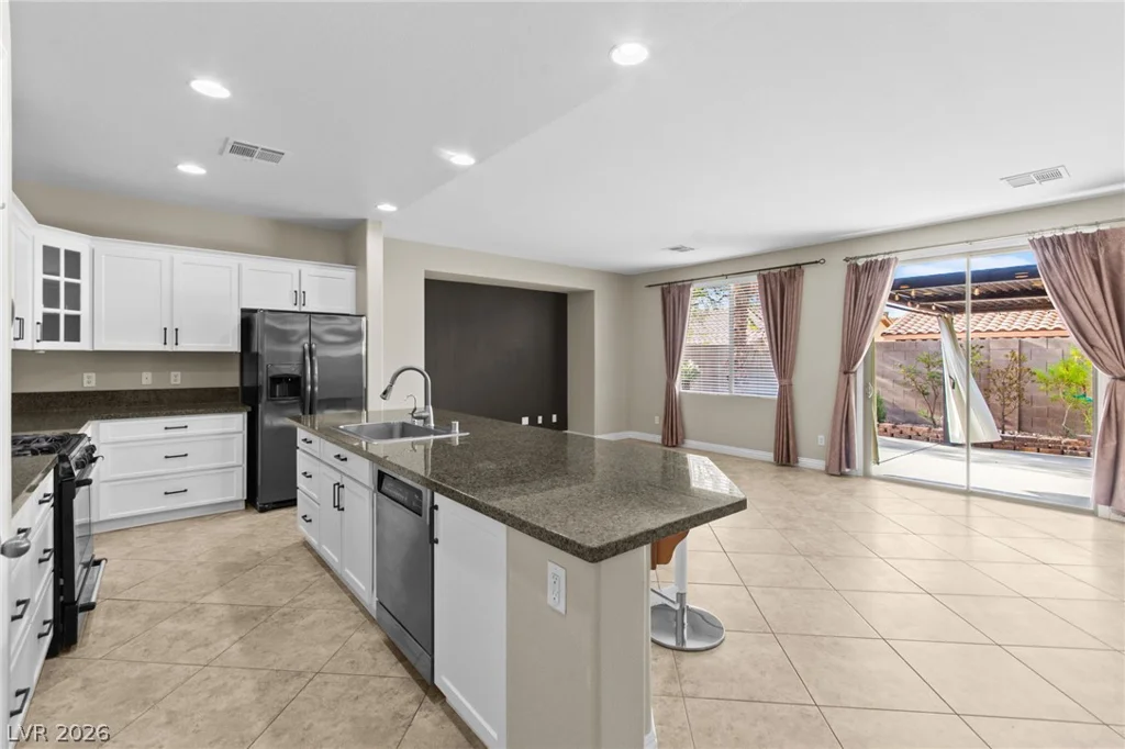 7568 Stray Horse, Las Vegas, NV 89113
