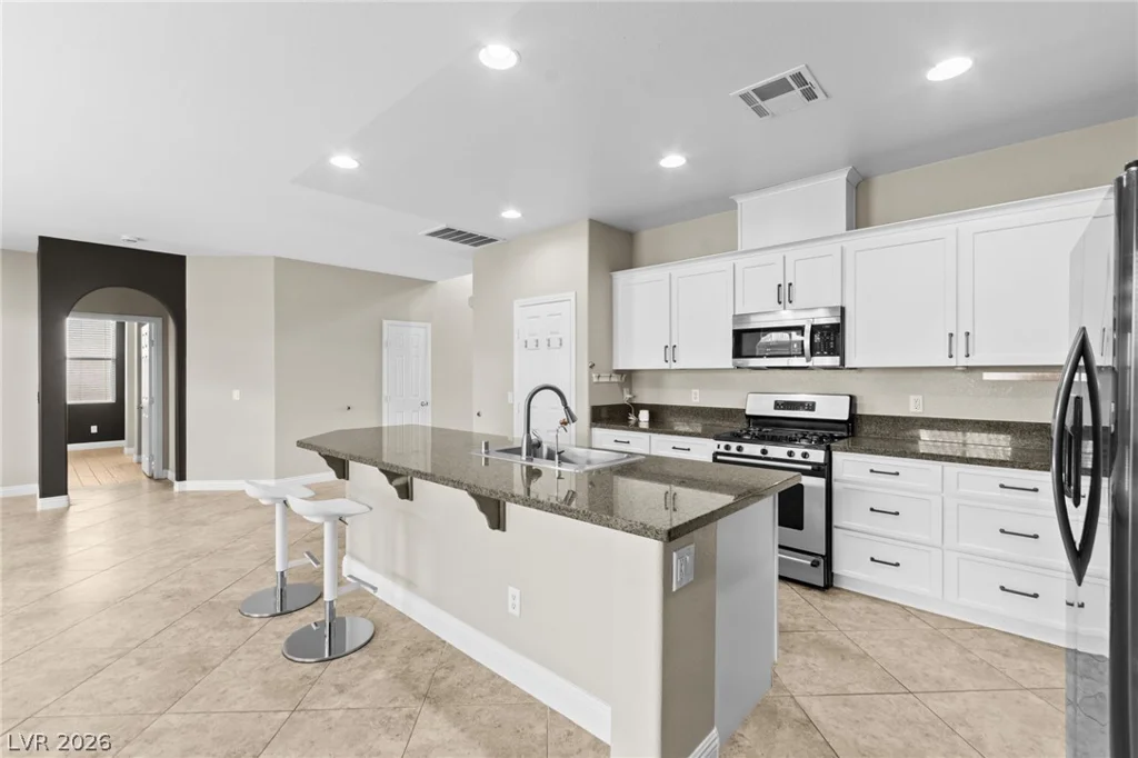 7568 Stray Horse, Las Vegas, NV 89113