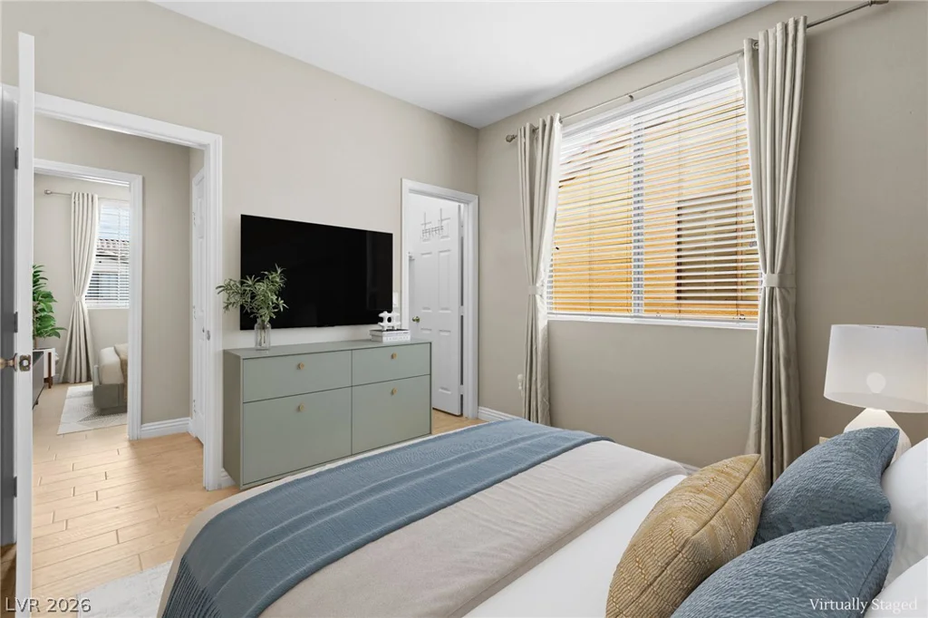 7568 Stray Horse, Las Vegas, NV 89113