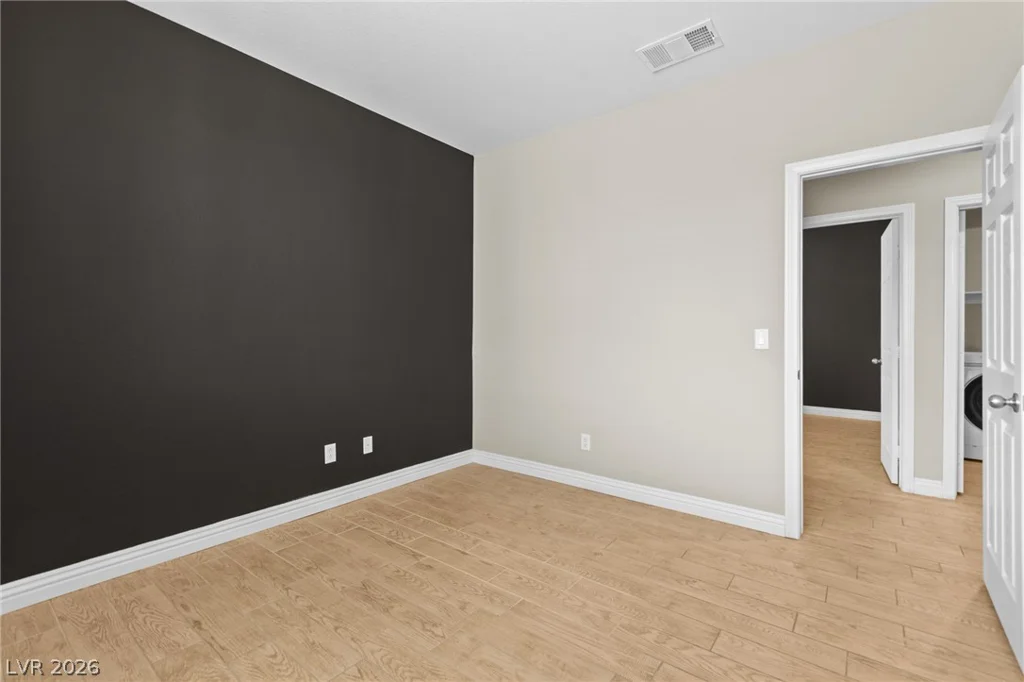 7568 Stray Horse, Las Vegas, NV 89113
