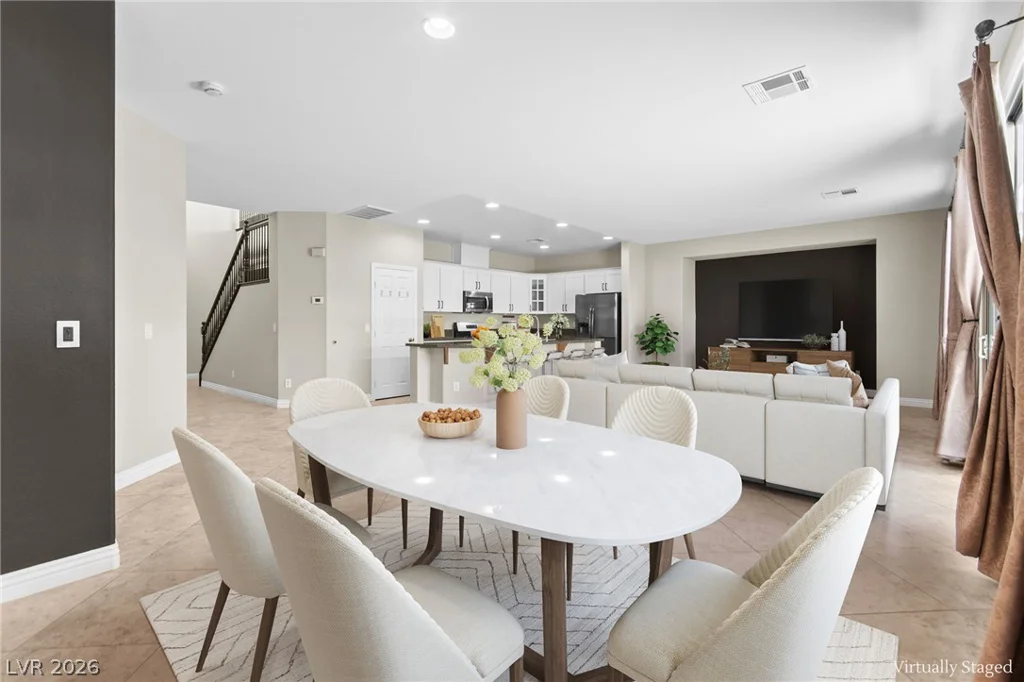 7568 Stray Horse, Las Vegas, NV 89113