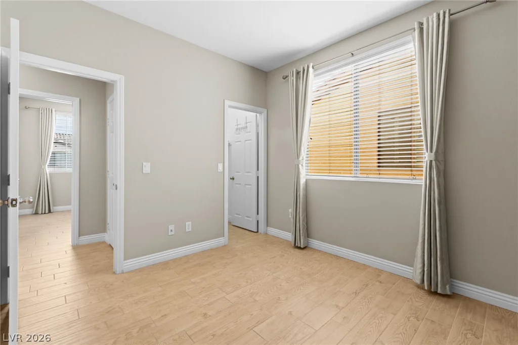 7568 Stray Horse, Las Vegas, NV 89113