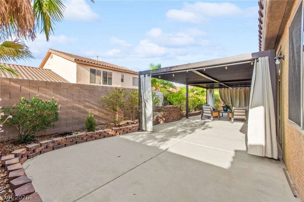 7568 Stray Horse, Las Vegas, NV 89113
