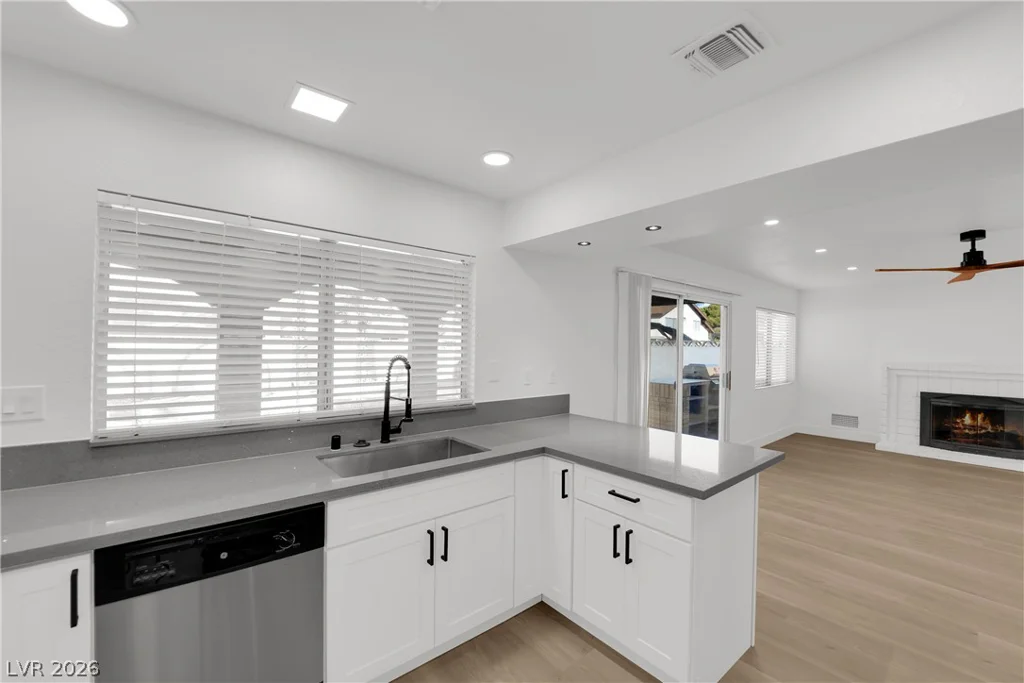 4687 Hackamore, Las Vegas, NV 89103
