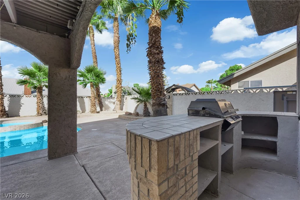4687 Hackamore, Las Vegas, NV 89103