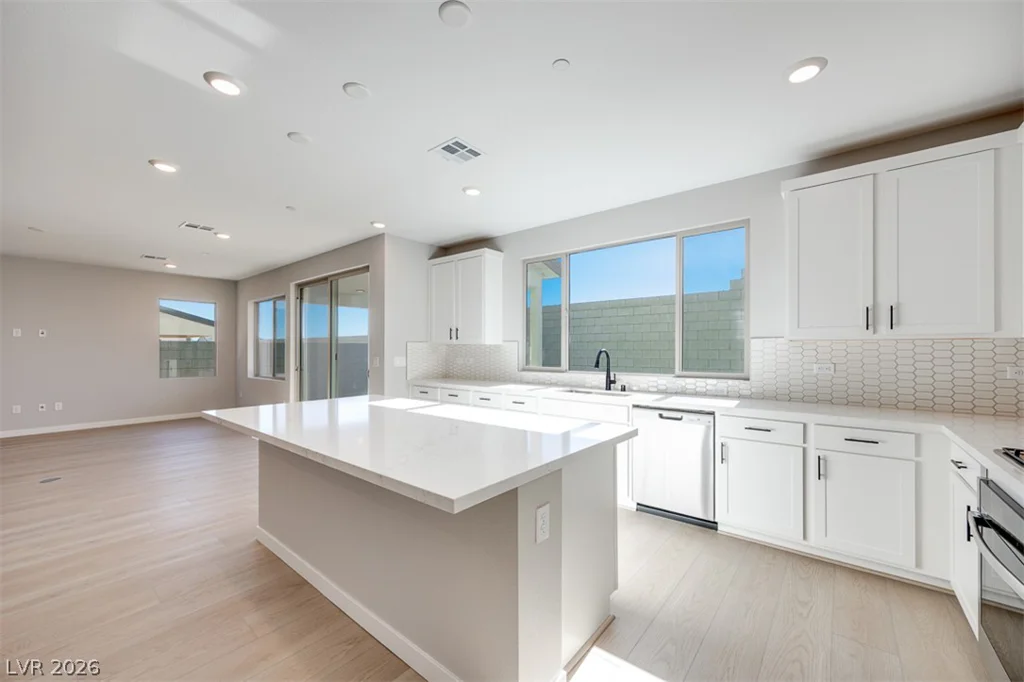10473 Mountain Aster, Las Vegas, NV 89166