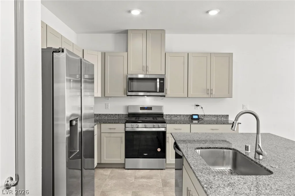950 Willow Berry, North Las Vegas, NV 89032