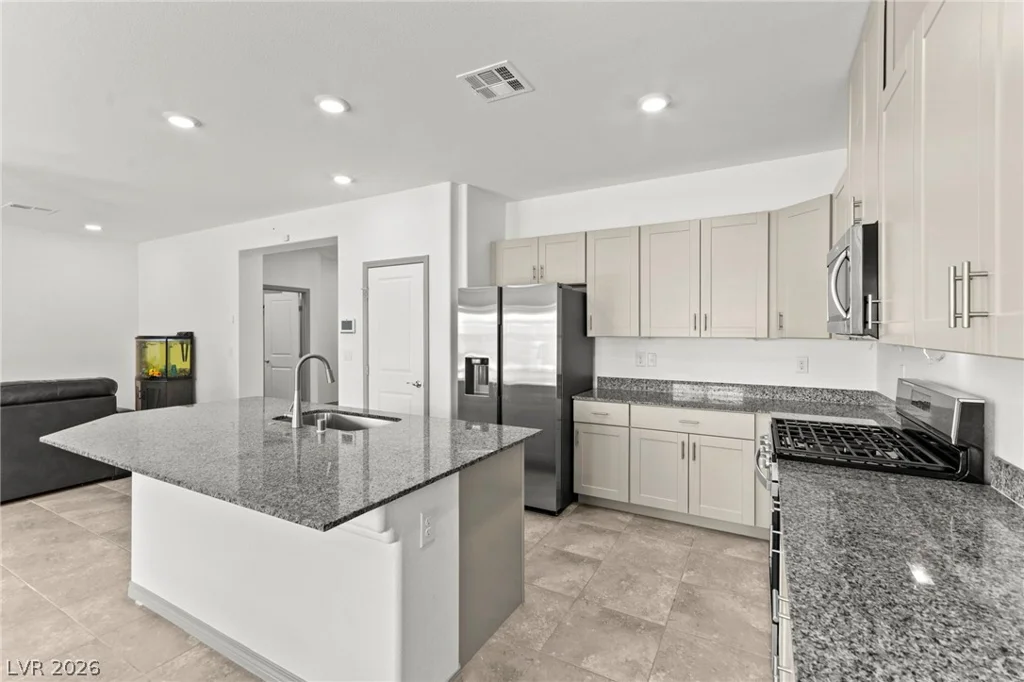 950 Willow Berry, North Las Vegas, NV 89032