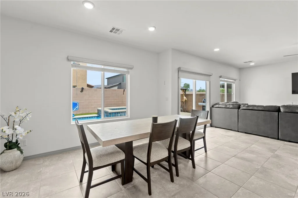 950 Willow Berry, North Las Vegas, NV 89032