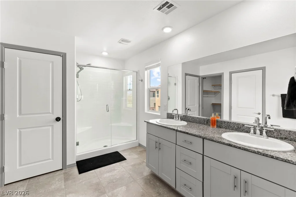 950 Willow Berry, North Las Vegas, NV 89032