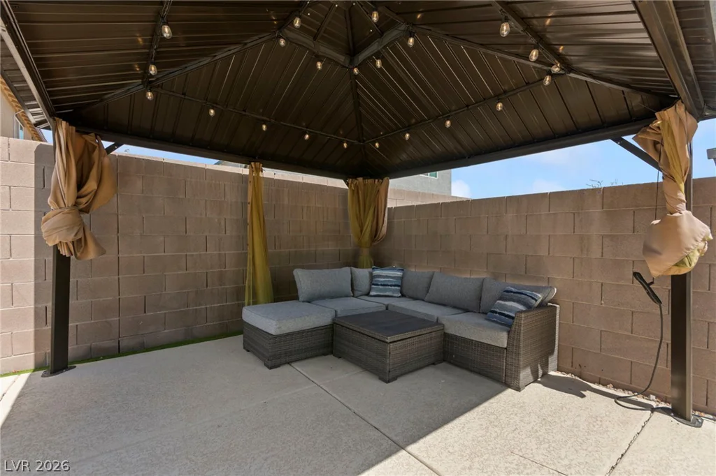 950 Willow Berry, North Las Vegas, NV 89032