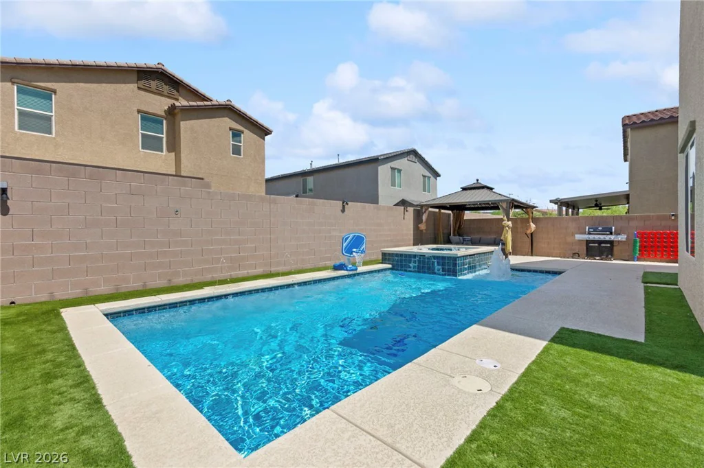 950 Willow Berry, North Las Vegas, NV 89032