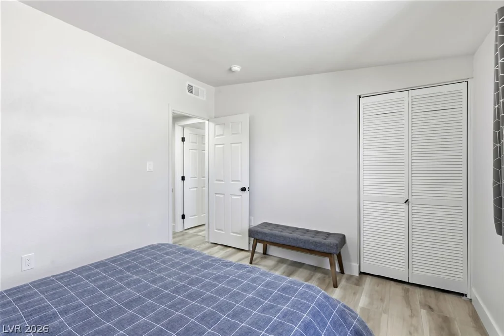 1945 Palma Vista, Las Vegas, NV 89169