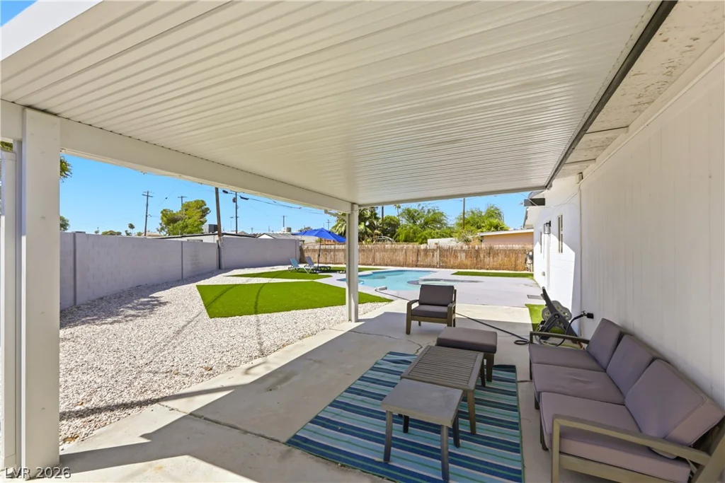 1945 Palma Vista, Las Vegas, NV 89169