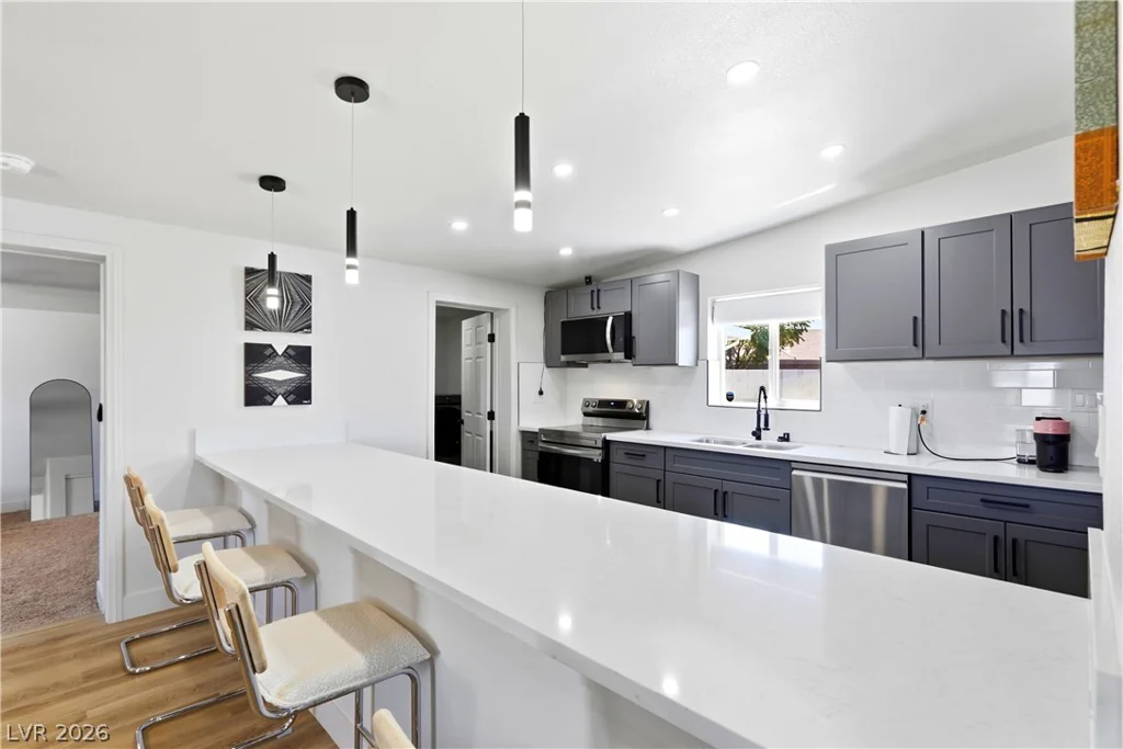 1945 Palma Vista, Las Vegas, NV 89169
